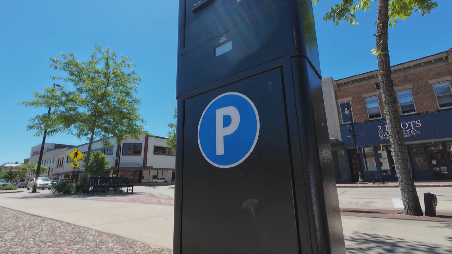 Consultant looks to address Eau Claire parking - Vimarsana News