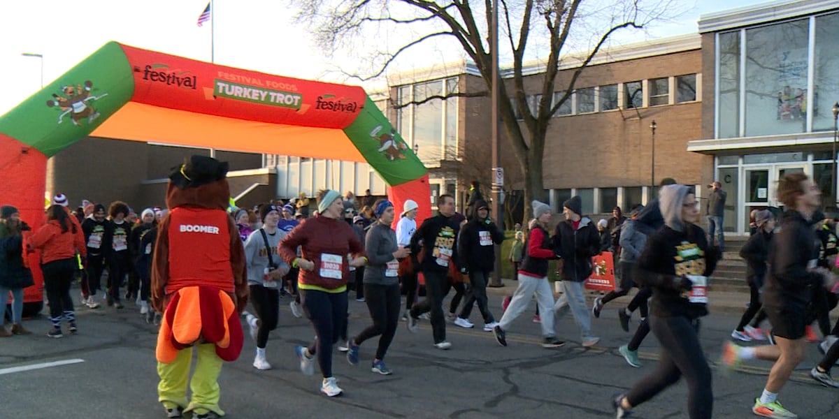 Thousands participate in Festival Foods Turkey Trot